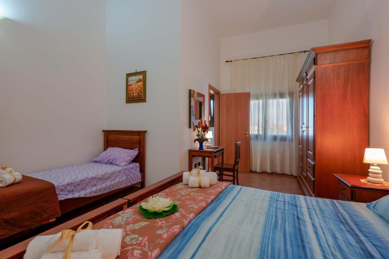 Bed And Breakfast Cairoli Exclusive Room San Pietro Vernotico Exteriör bild