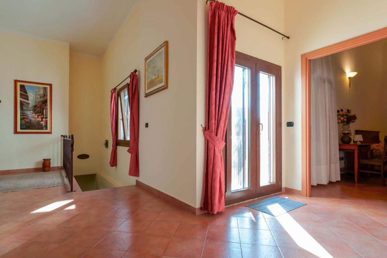 Bed And Breakfast Cairoli Exclusive Room San Pietro Vernotico Exteriör bild