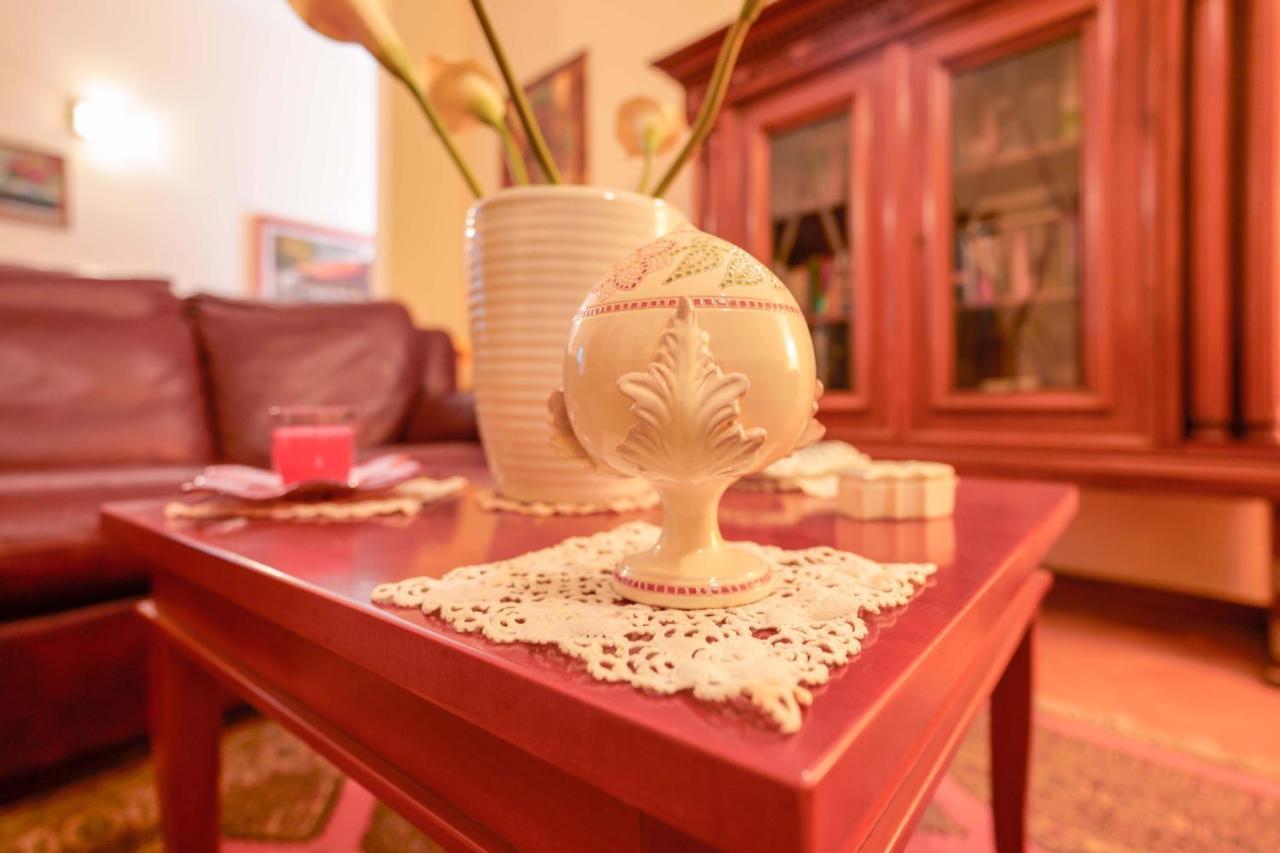Bed And Breakfast Cairoli Exclusive Room San Pietro Vernotico Exteriör bild