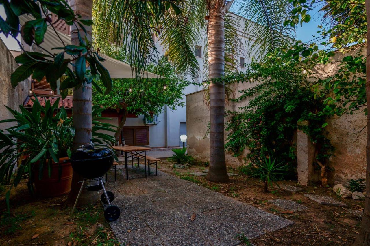 Bed And Breakfast Cairoli Exclusive Room San Pietro Vernotico Exteriör bild