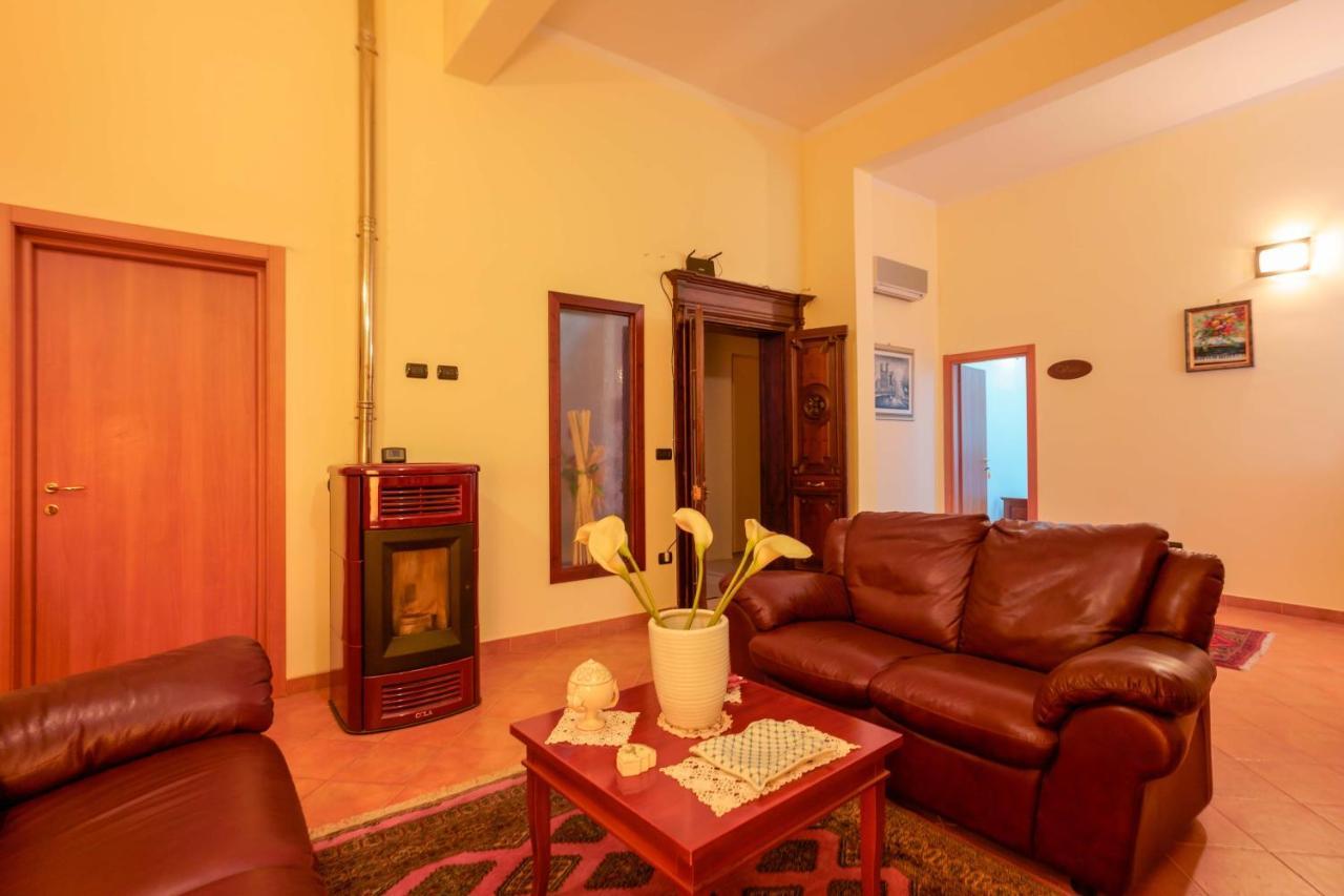 Bed And Breakfast Cairoli Exclusive Room San Pietro Vernotico Exteriör bild