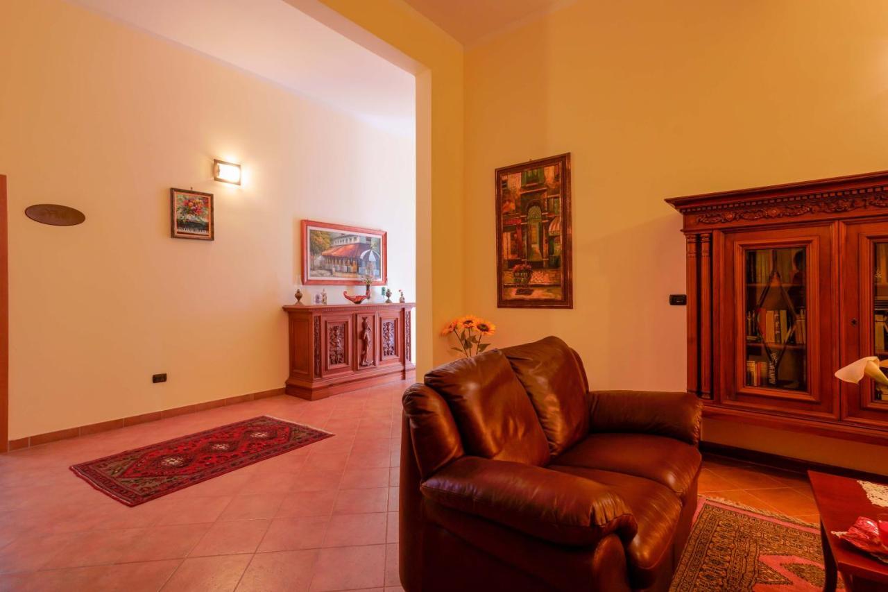 Bed And Breakfast Cairoli Exclusive Room San Pietro Vernotico Exteriör bild